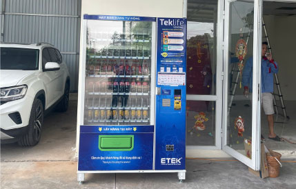 Máy bán hàng tự động