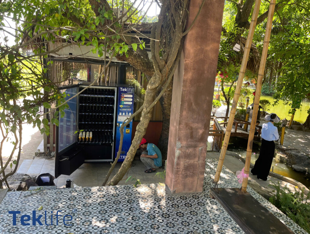 máy bán hàng tự động