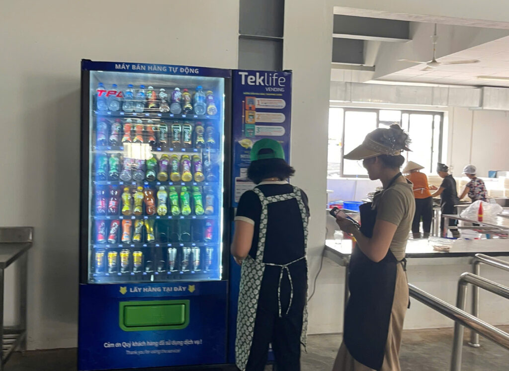 máy bán hàng tự động tại khu công nghiệp