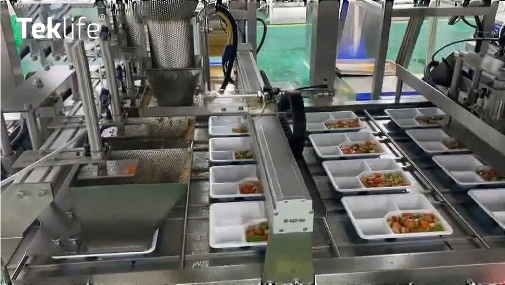 máy chia thức ăn tự động