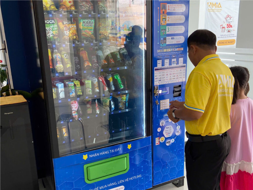 máy bán hàng tự động