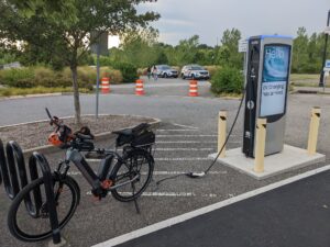 sạc pin xe máy điện