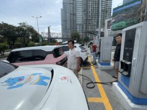 trạm sạc xe máy điện