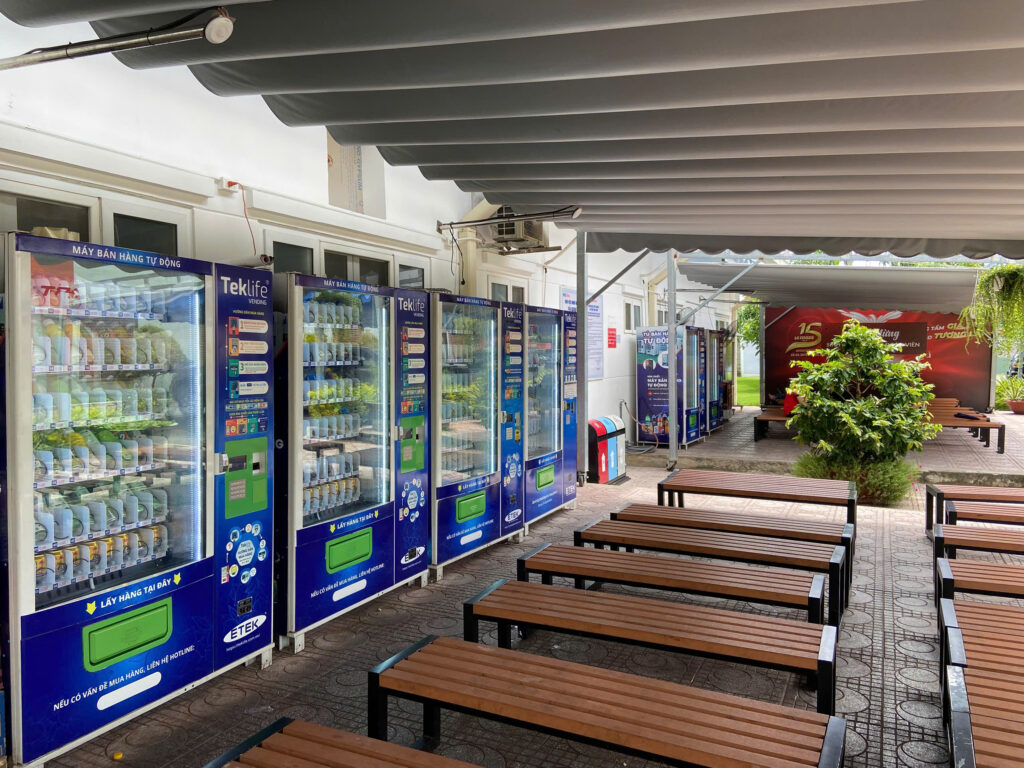 máy bán hàng tự động