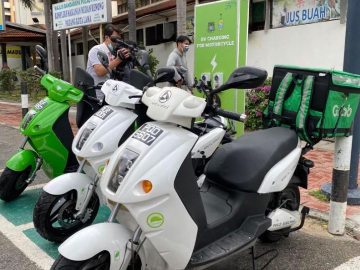 trạm sạc xe máy điện