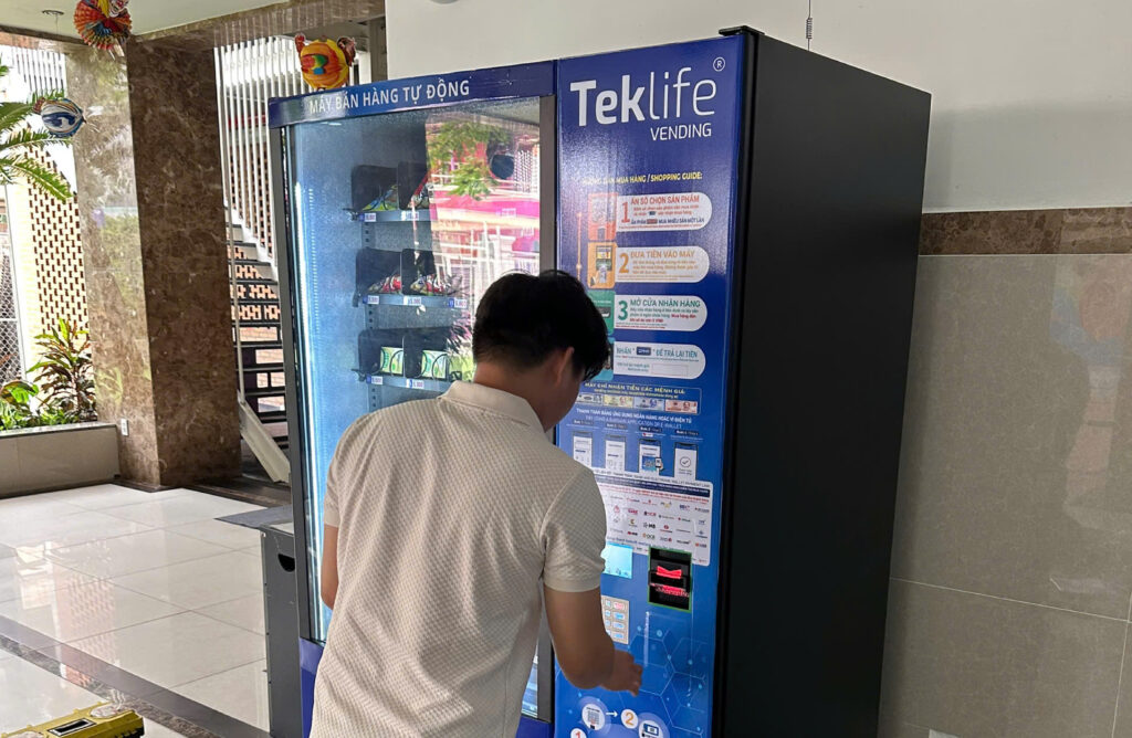 máy bán hàng tự động