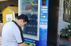 máy bán hàng tự động