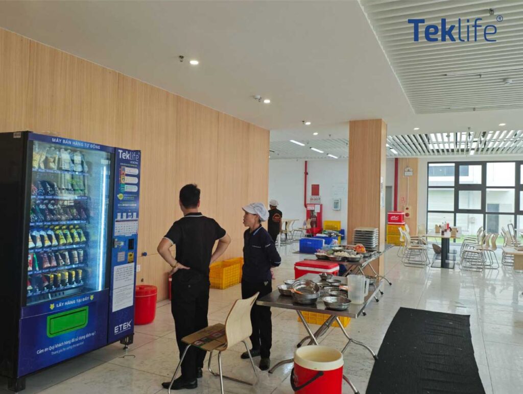 máy bán hàng tự động