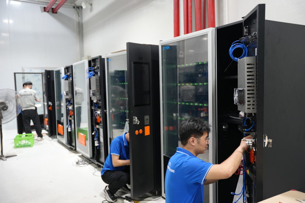 máy bán hàng tự động